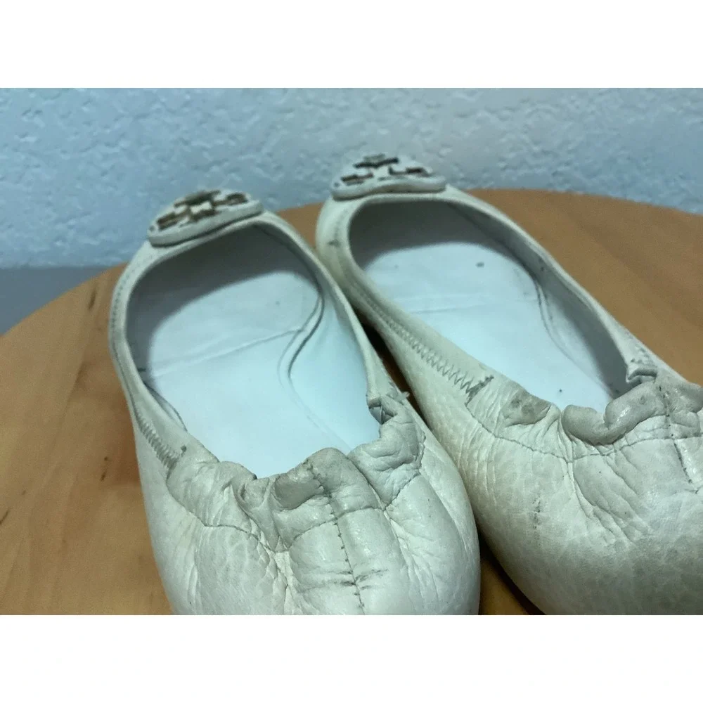 Tory Burch Ballet Flats Women 7 Cream Leather Reva Medallion Scrunch Back